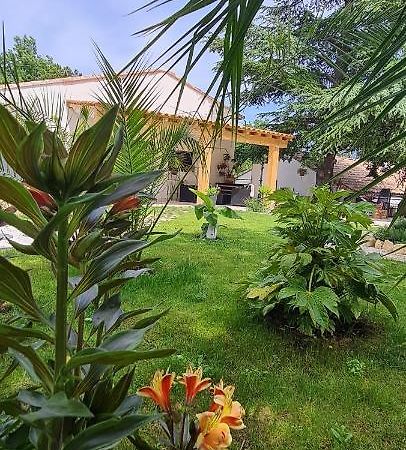 Gite Les 2 Cedres Villa Cardet ภายนอก รูปภาพ